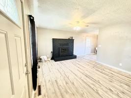 featured image of 607 East 7th Street #1