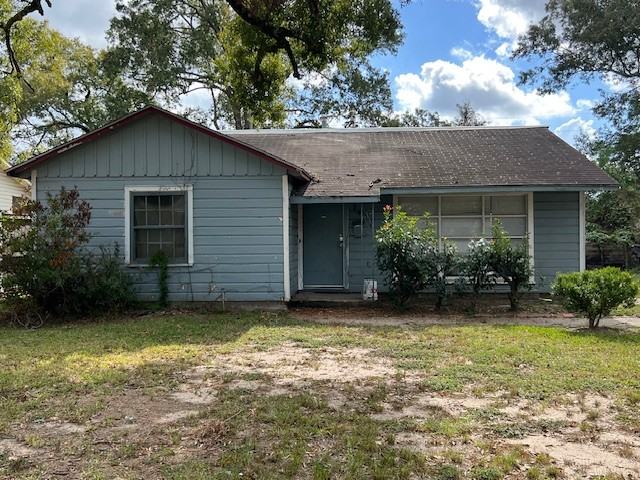 2425 North Lynwood Drive #1