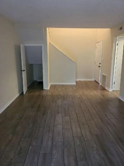 1050 Wayne Ave #6 - Photo 5 of 11