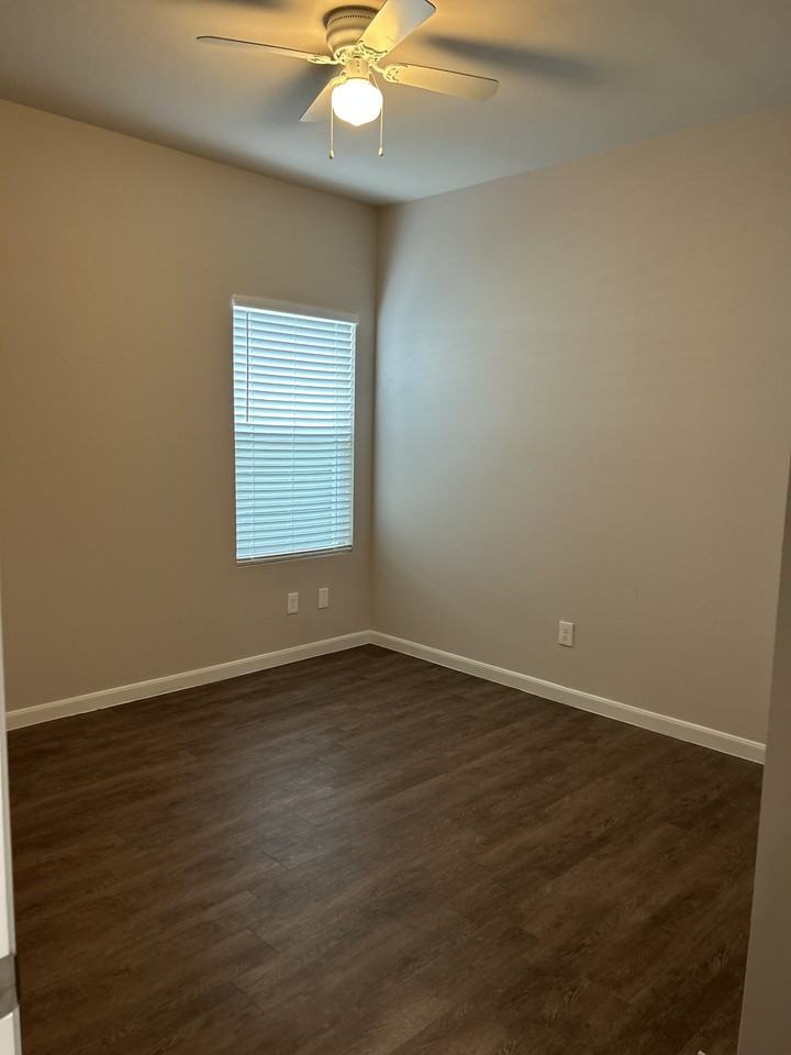 21377 21377 West Wallis DrUnit A #A - Photo 7 of 13