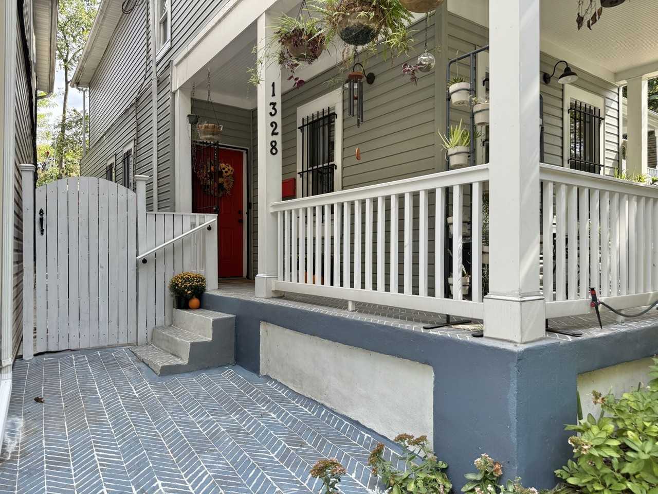 1328 Morris Road Southeast #1 - Photo 3 of 44