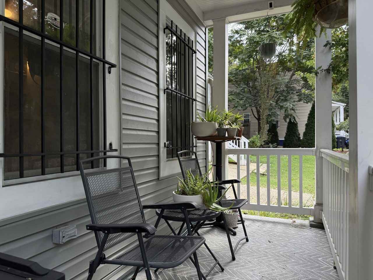 1328 Morris Road Southeast #1 - Photo 4 of 44