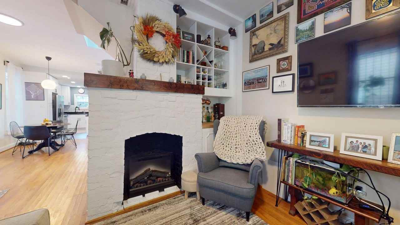 1328 Morris Road Southeast #1 - Photo 7 of 44