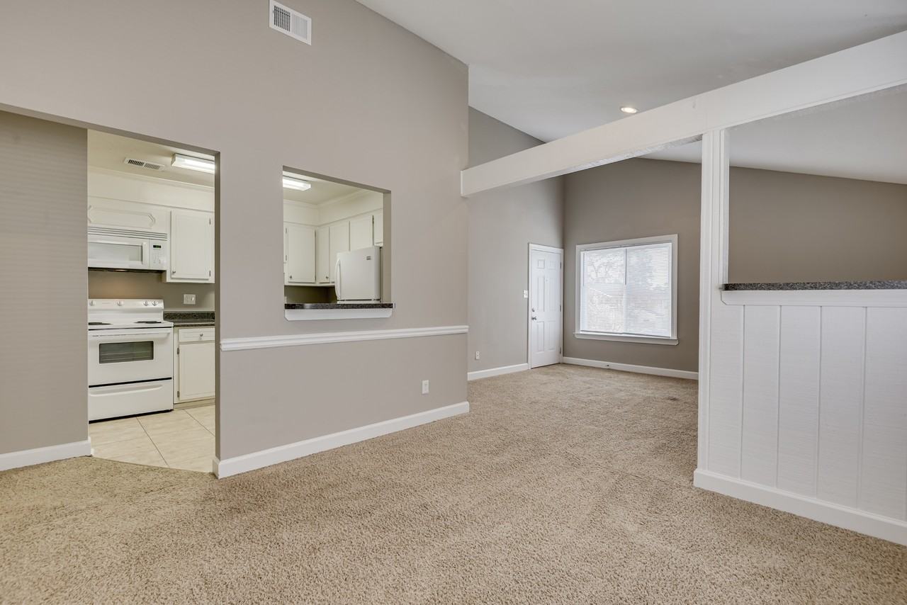 4016 Wheeler Woods Rd Apt C - Photo 5 of 17