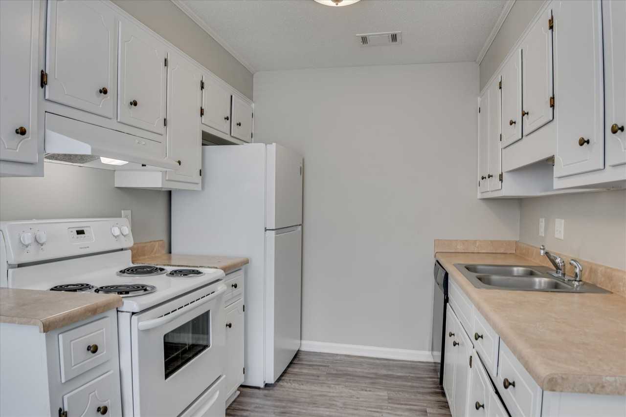 171 Chalet North Ct #171 - Photo 7 of 15