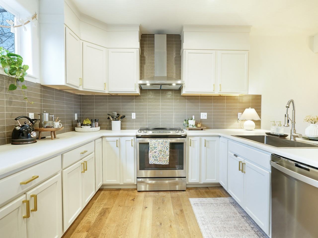 190 E 7th Ave #A7 - Photo 6 of 21