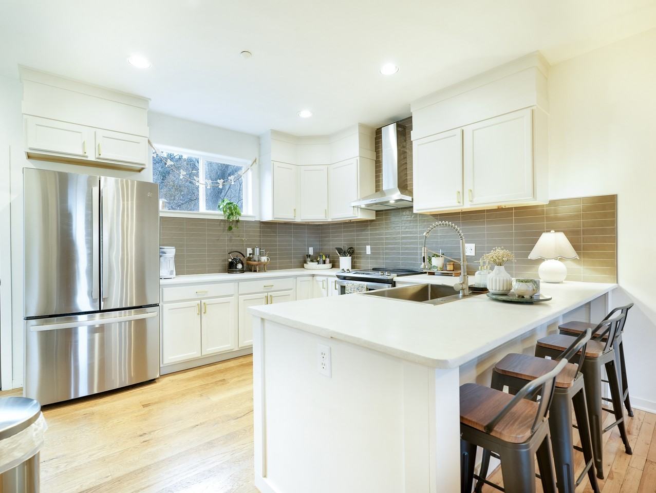 190 E 7th Ave #A7 - Photo 7 of 21