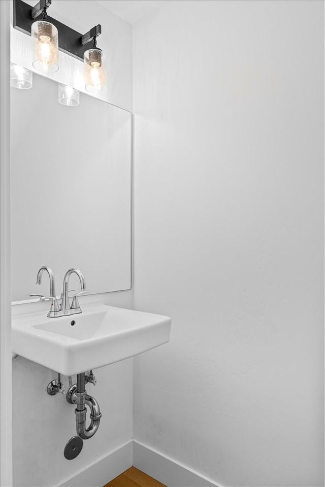 208 Bogey Ln #1 - Photo 5 of 31