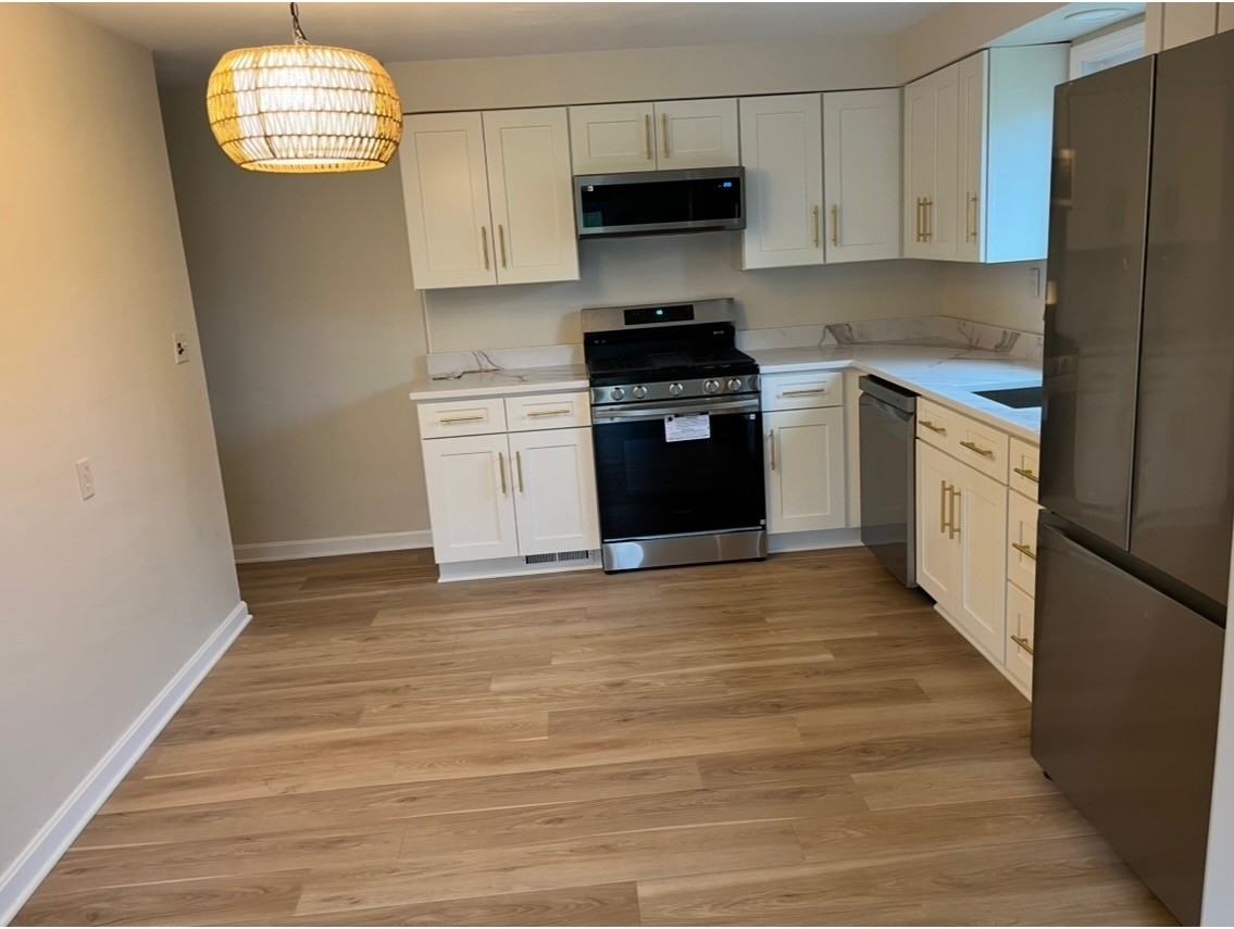 101 Meadow St #1 - Photo 5 of 10