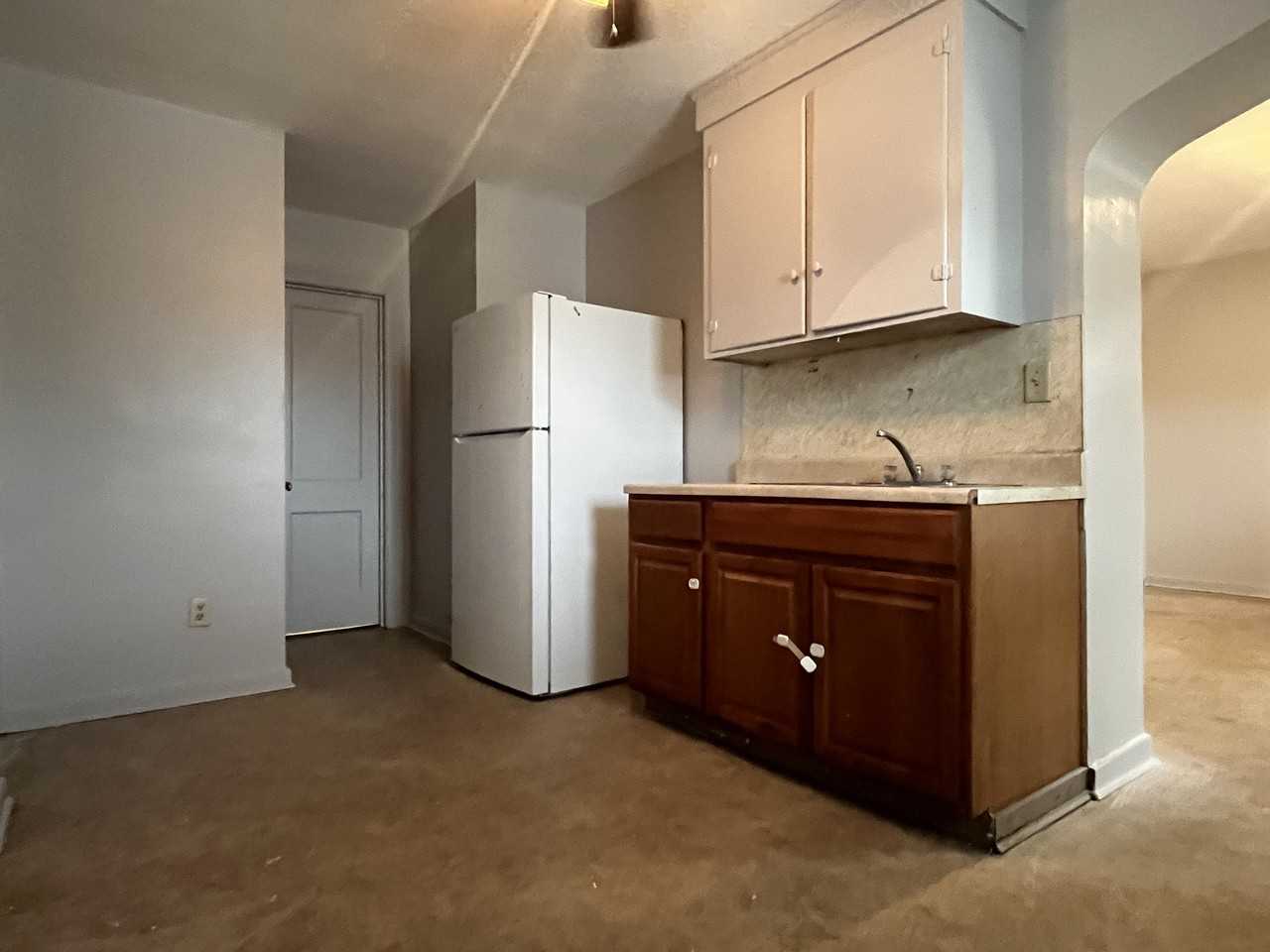 412 New St #412 - Photo 4 of 8