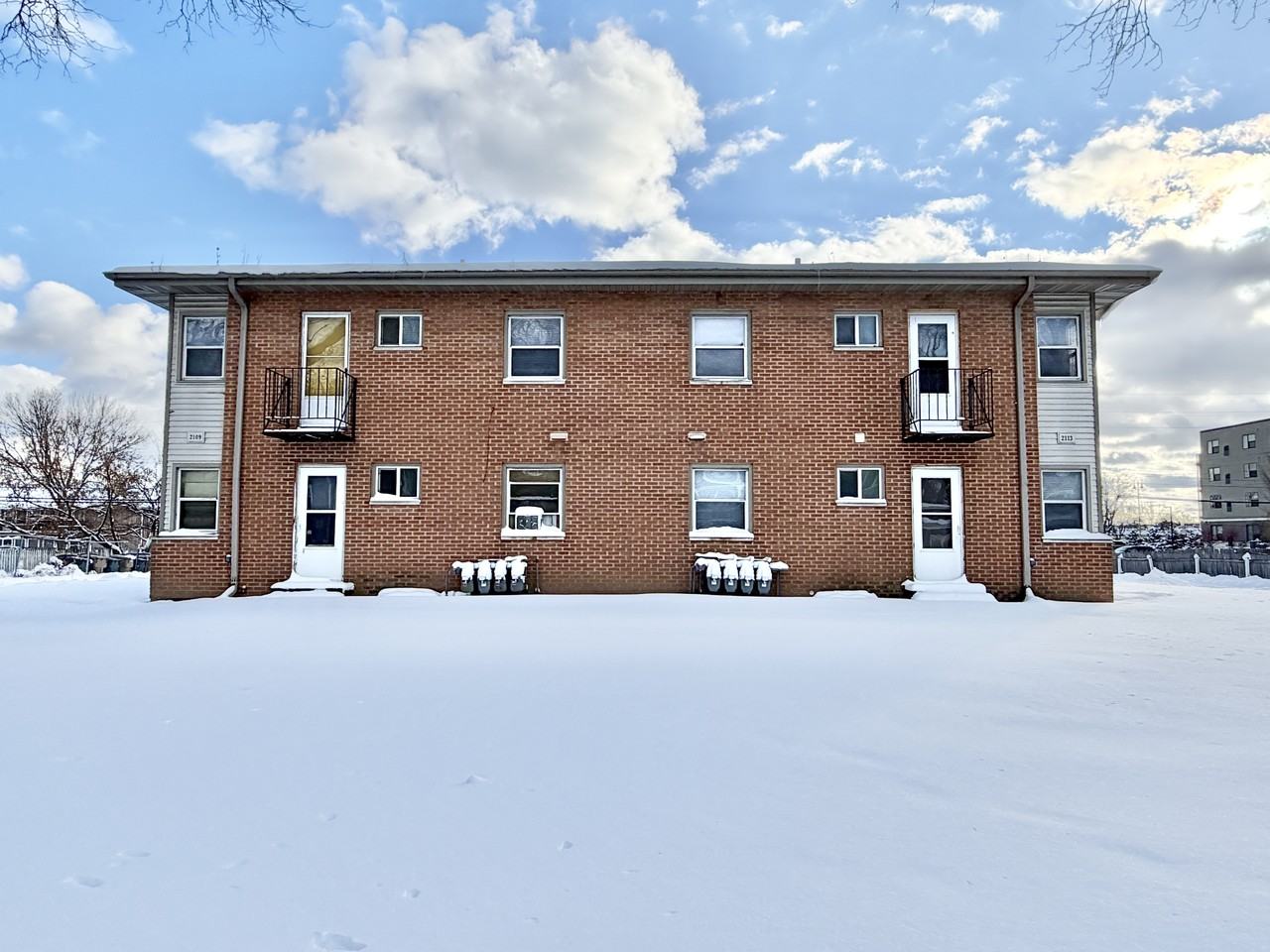 2109 Lake Point Dr #3