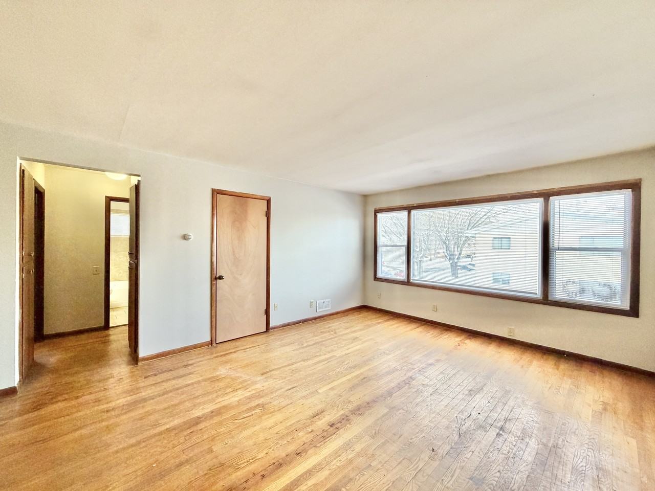 2109 Lake Point Dr #3 - Photo 6 of 16