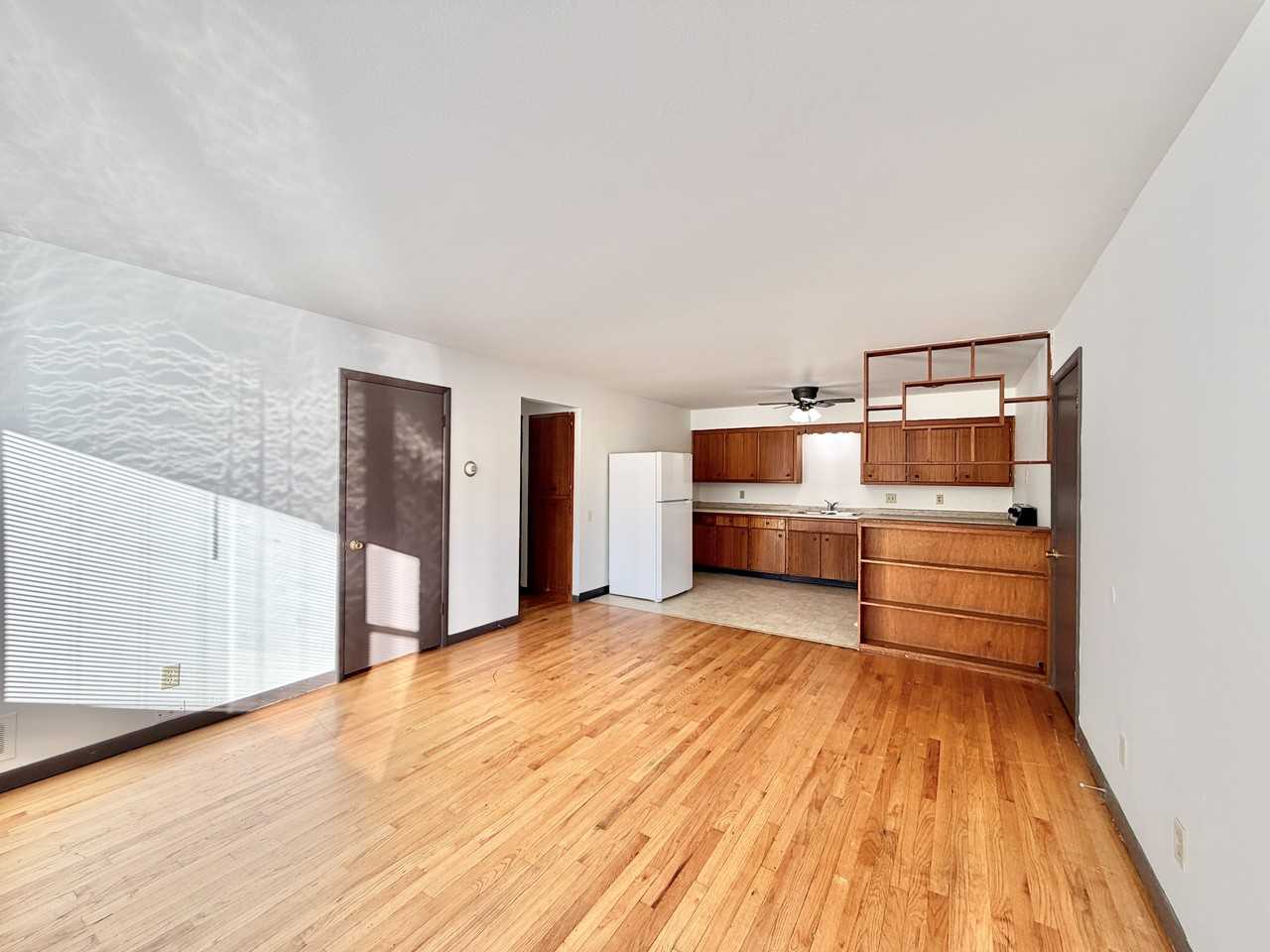 2113 Lake Point Dr #1 - Photo 4 of 12