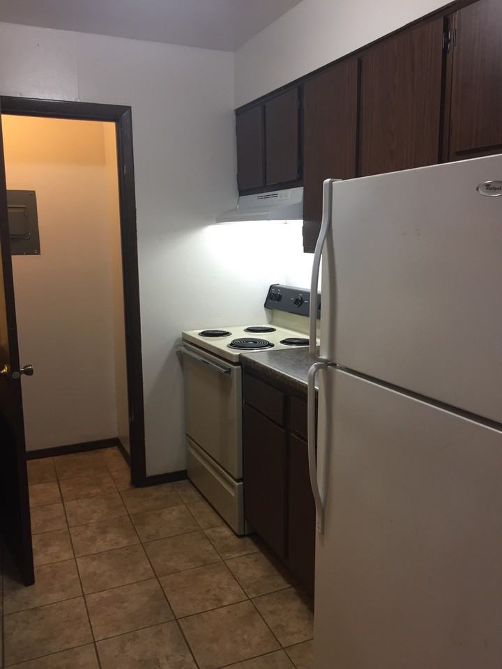 2016 10th Street #04-104 - Photo 3 of 14