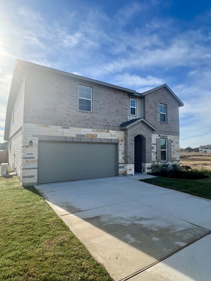 Daphne Bnd #1 - Photo 4 of 50