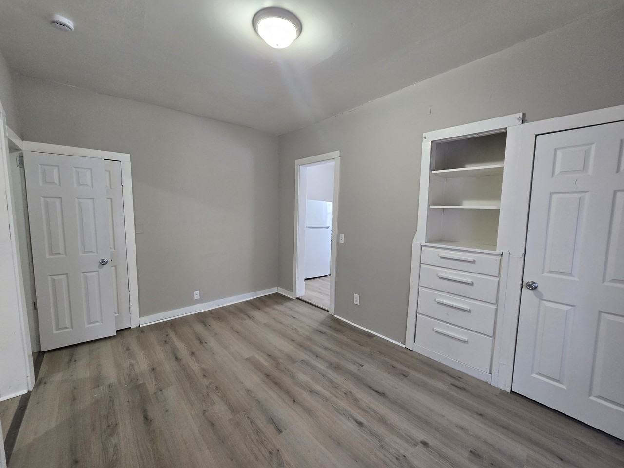 406 Locust St #1 - Photo 7 of 15