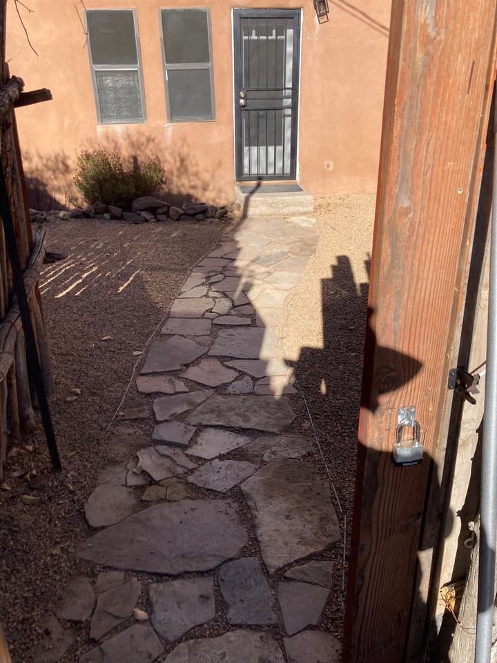 536 West Alameda Street #1