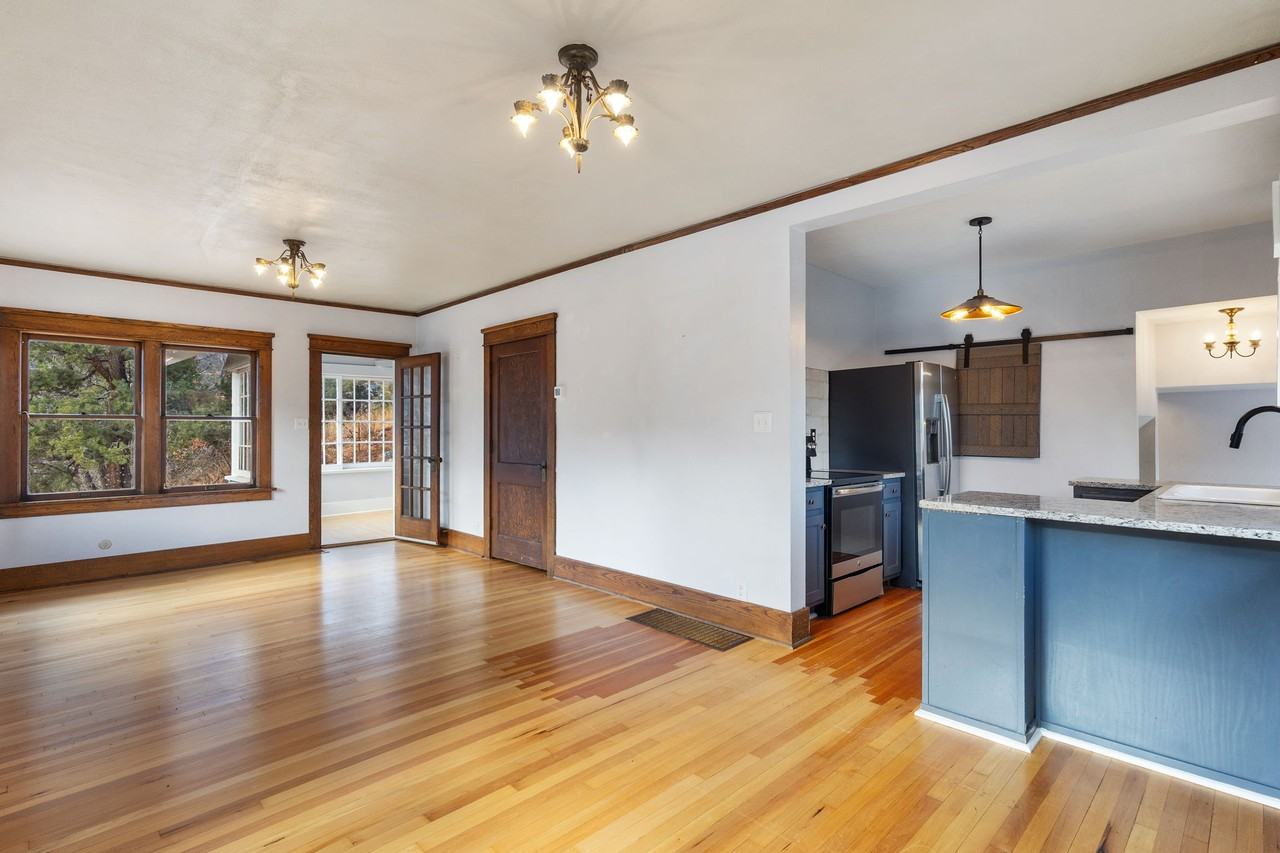 48 Lincoln Avenue #2LOWER - Photo 6 of 31