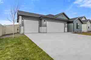 featured image of 7113 S Old Farm Ave #1