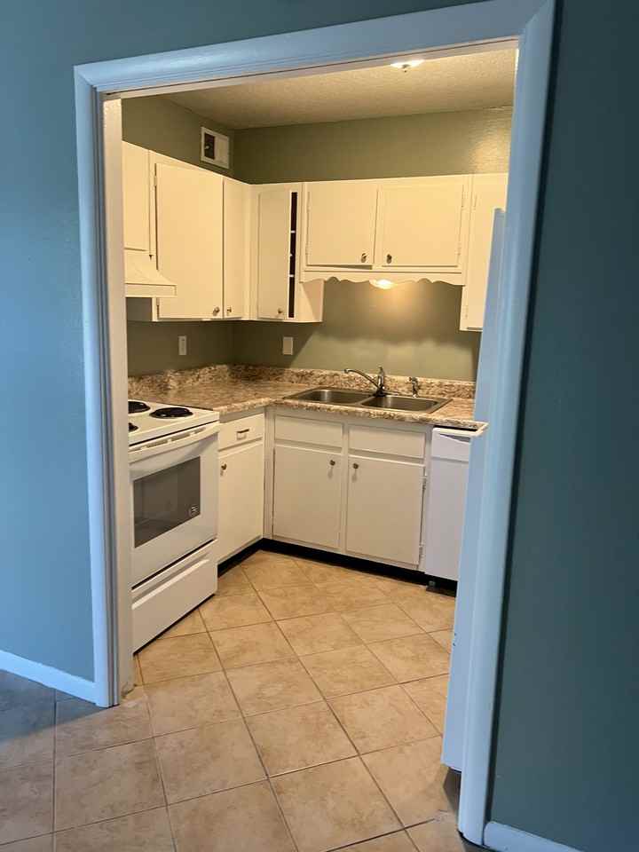 1438 North Meridian Road #1438-3 - Photo 7 of 14