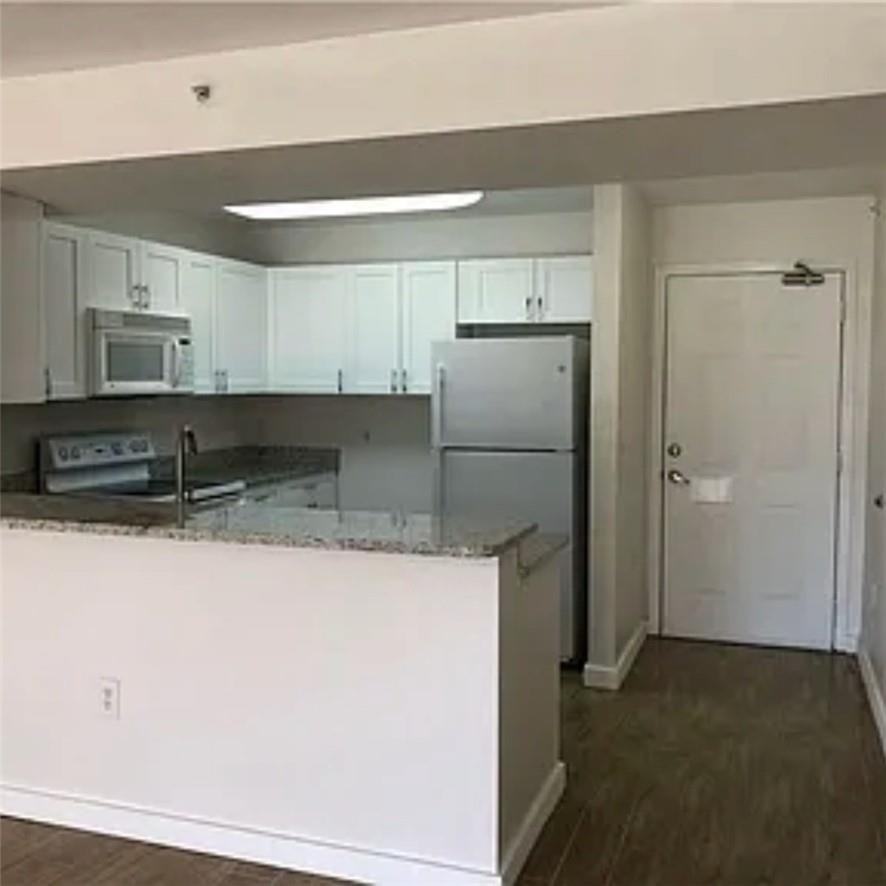 8304 Key Royal Circle #1 - Photo 2 of 11