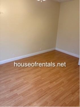 304 East College Street #1 - Photo 4 of 11