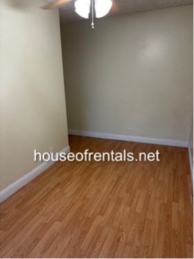 304 East College Street #1 - Photo 6 of 11