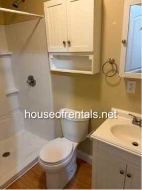 304 East College Street #1 - Photo 7 of 11