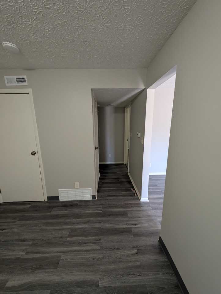 3477 Courtright Ln #3477 - Photo 5 of 7