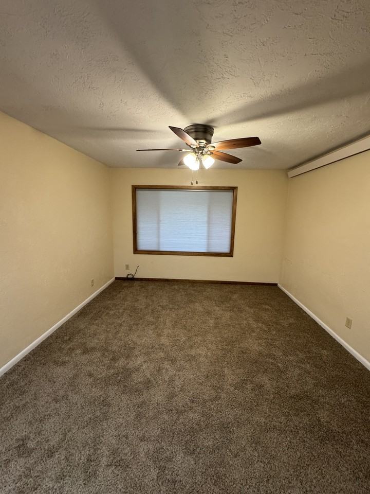 1200 Avenue G #7 - Photo 2 of 5