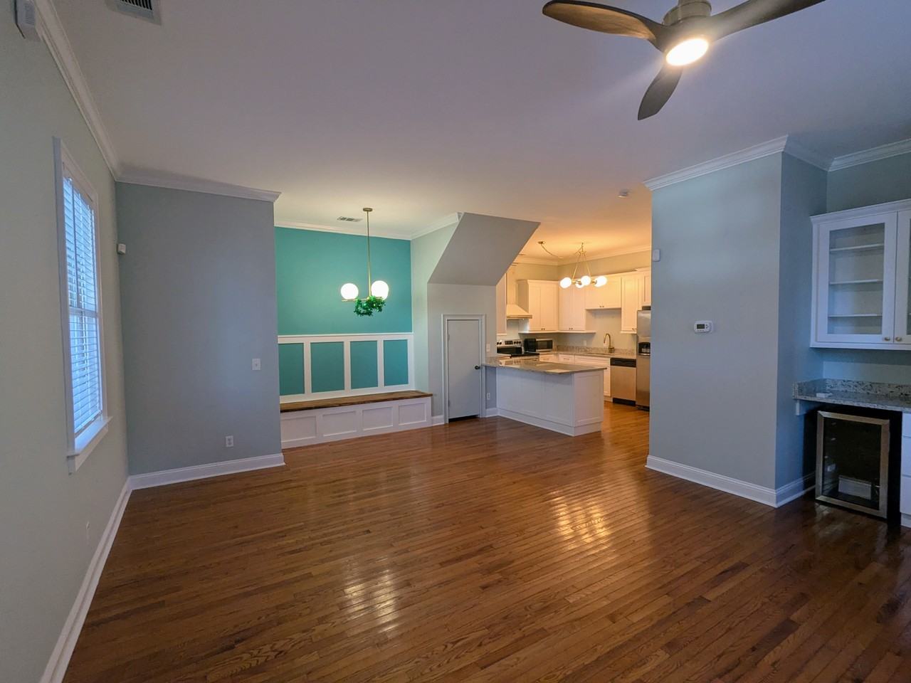 305A E Henry St #1 - Photo 2 of 10