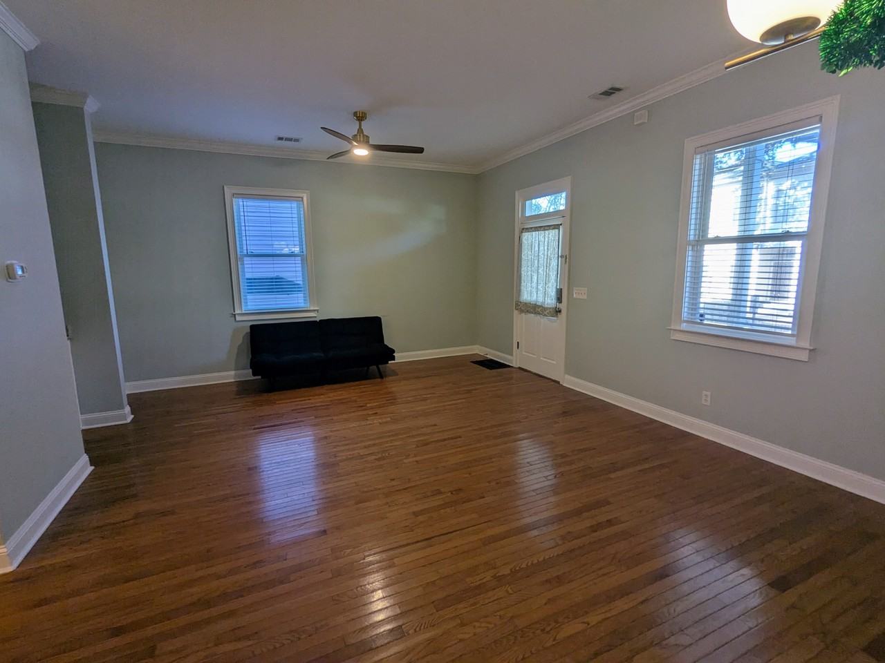 305A E Henry St #1 - Photo 6 of 10