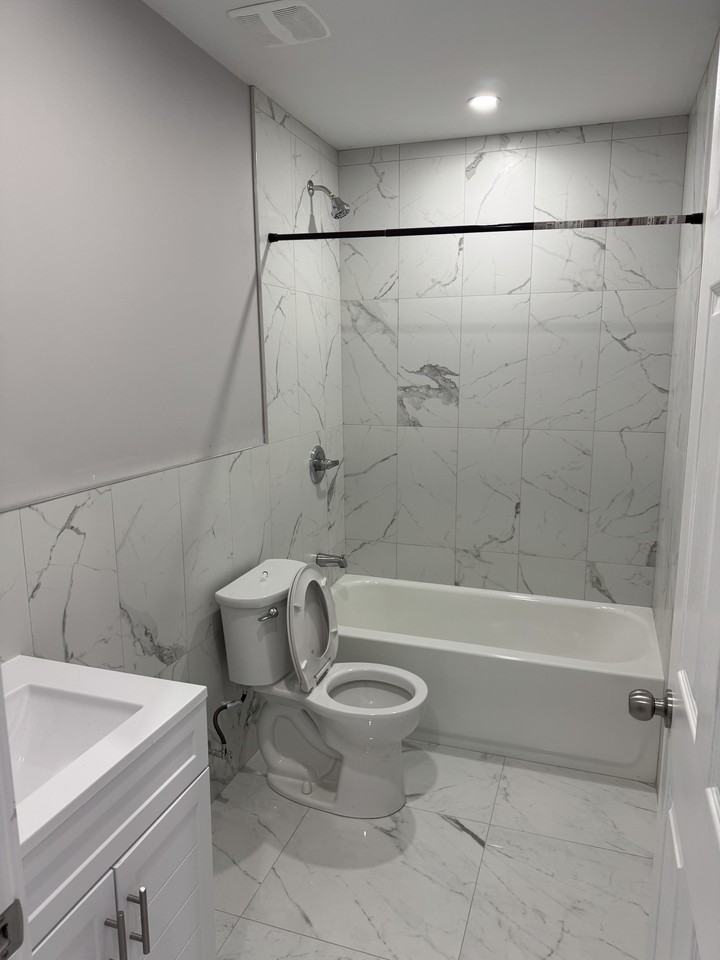 4917 N 13th St #2 - Photo 2 of 10