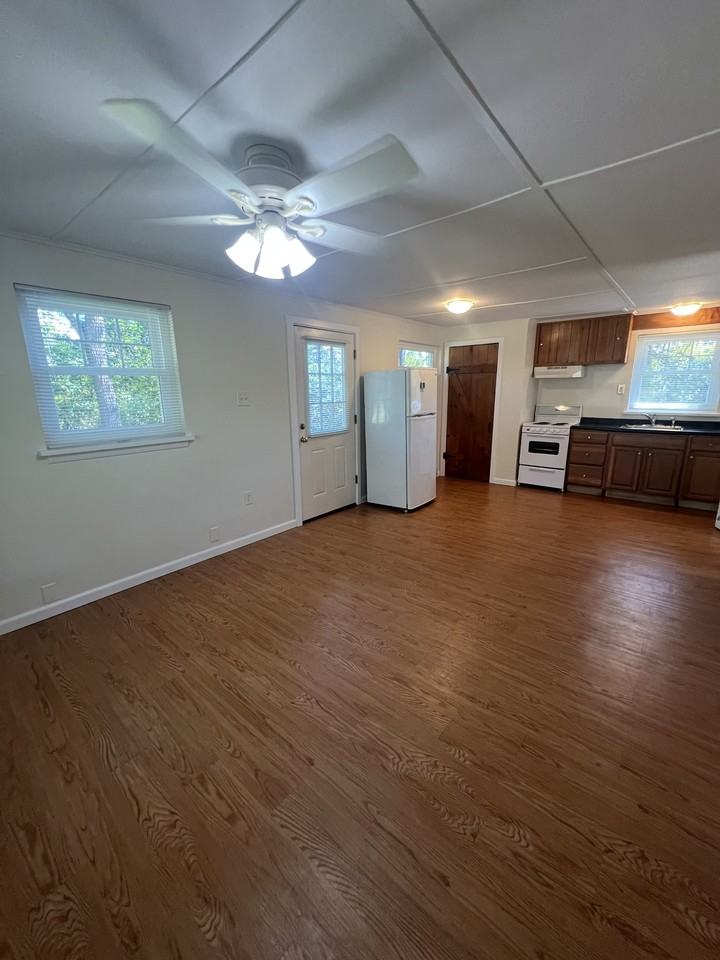 1232 Park Rd #1 - Photo 5 of 24