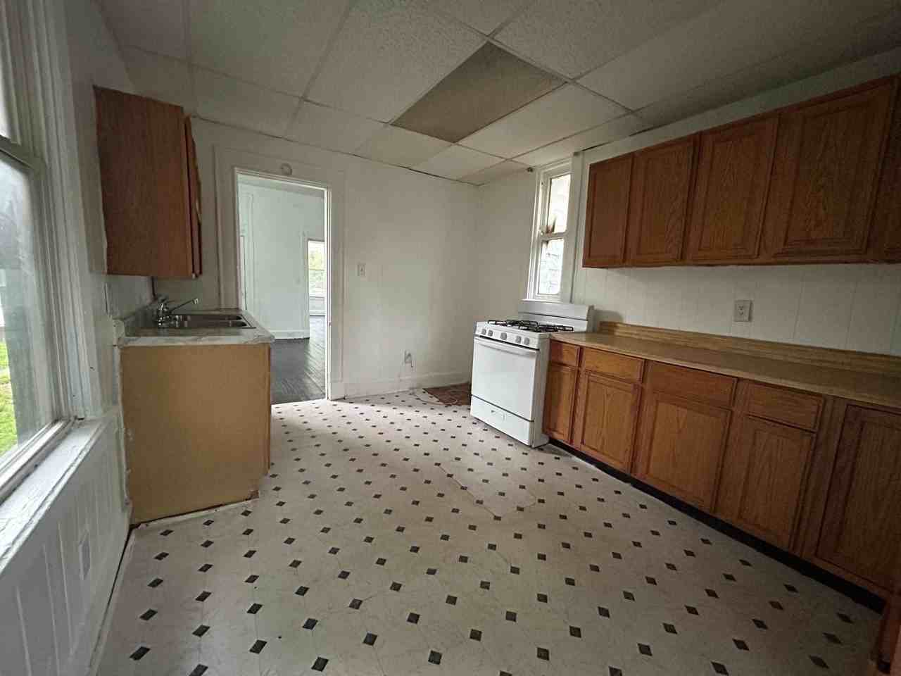 1910 Fairmount Avenue #1 - Photo 3 of 10