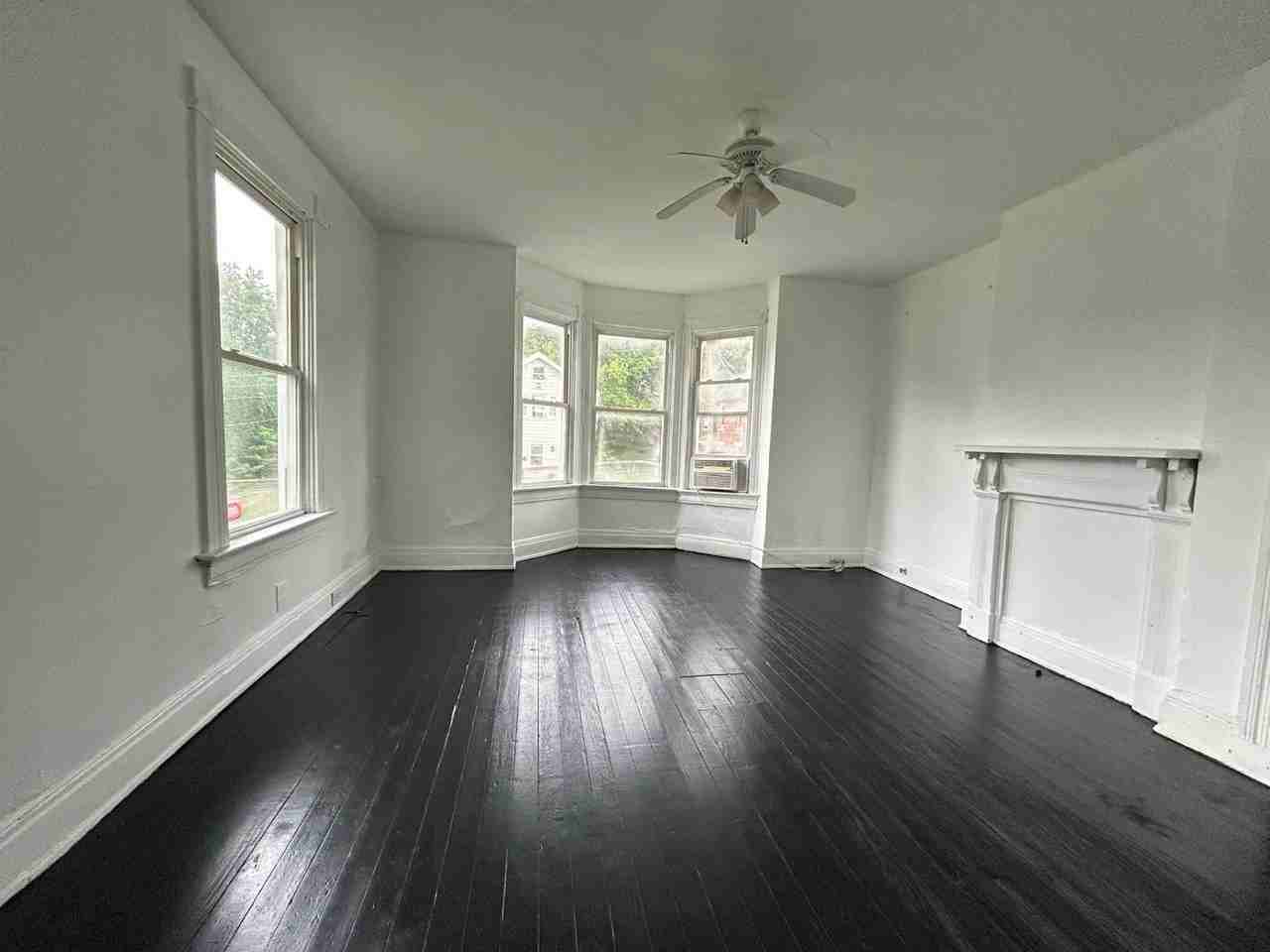 1910 Fairmount Avenue #1 - Photo 7 of 10