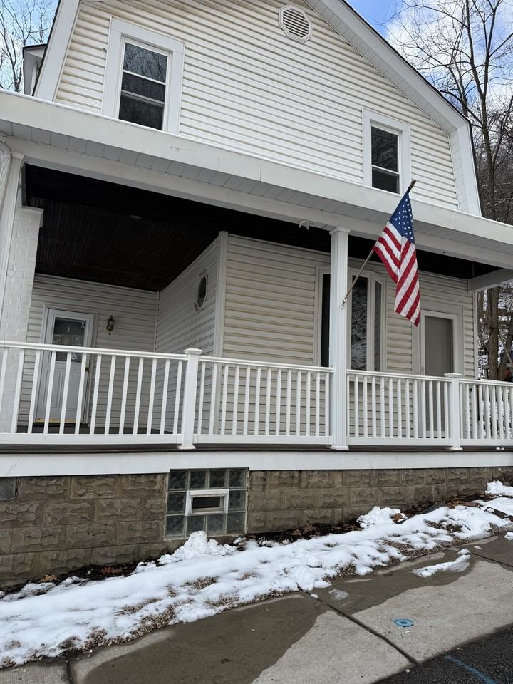 550 Wood Street #1 - Photo 2 of 15