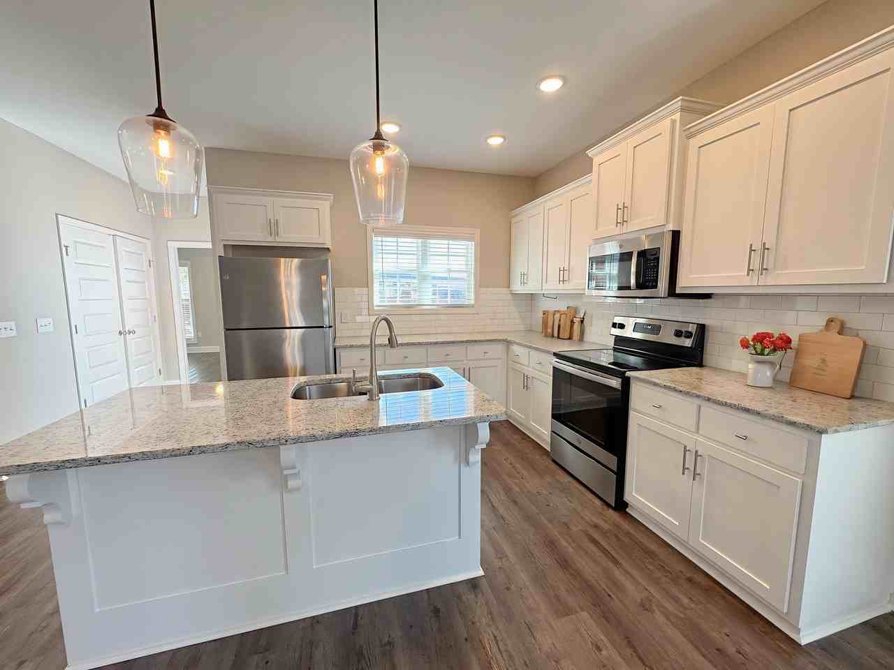 36 Grove Cir #1 - Photo 2 of 10