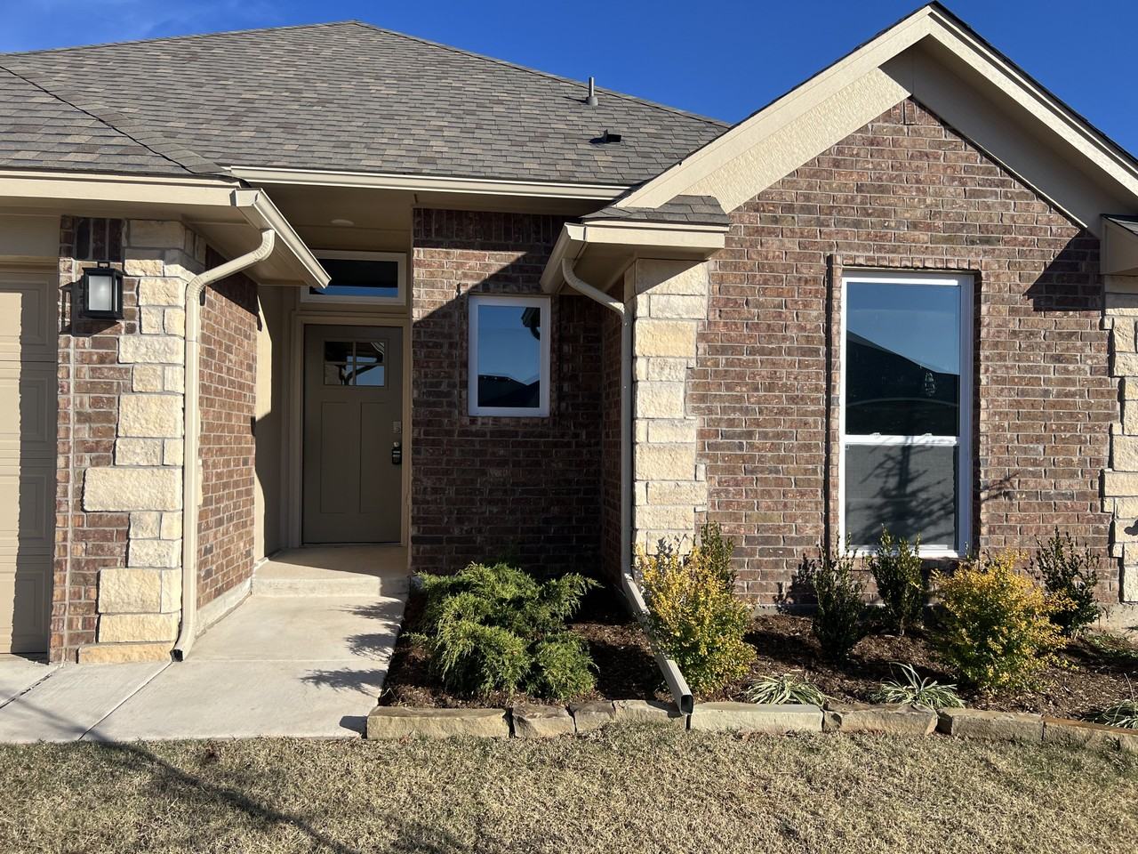 13812 Klinsman Rd #1 - Photo 2 of 23