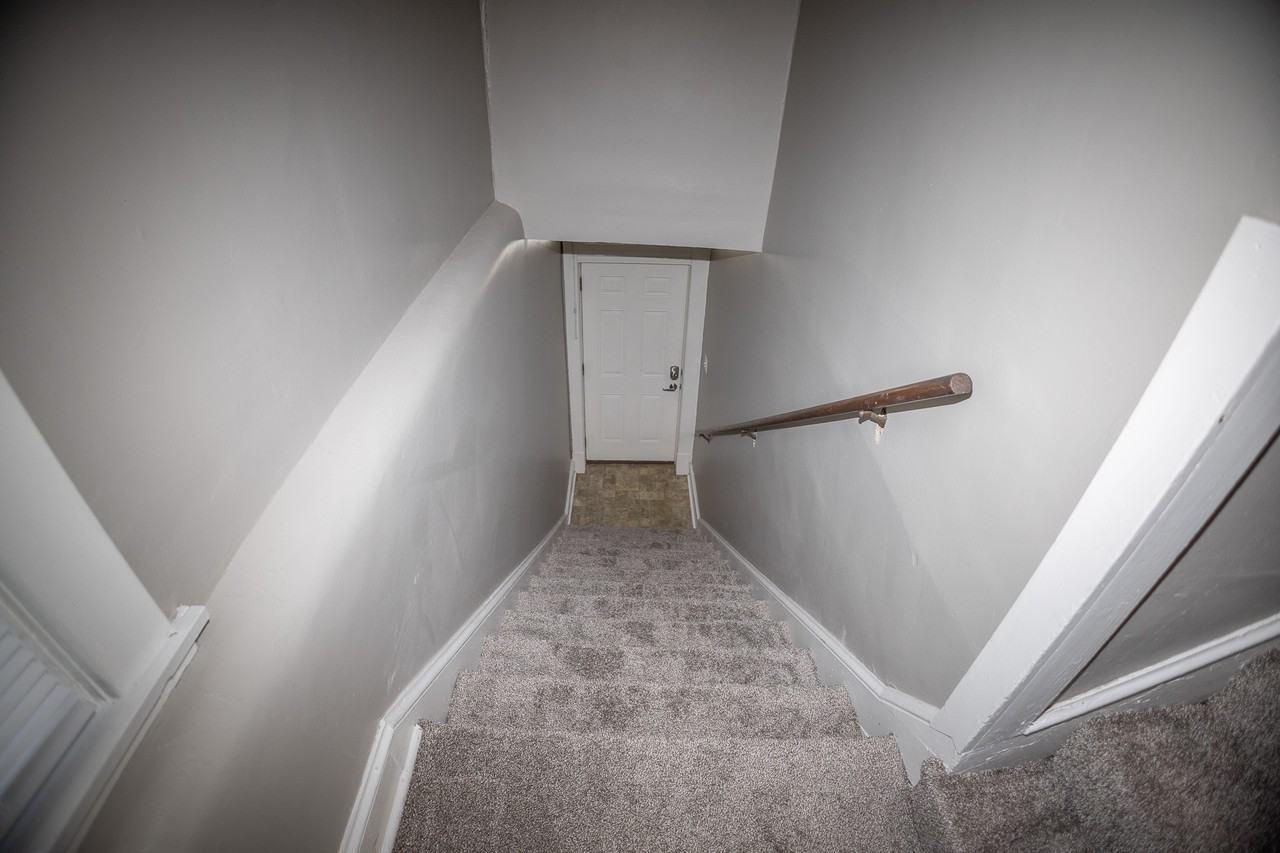 312 312/314 Brooks Street - 312 #312 - Photo 3 of 17