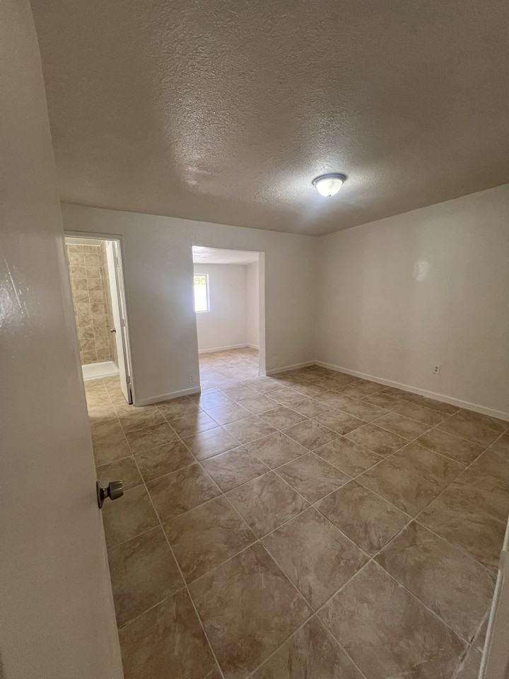 6905 East Golf Links Circle #1 - Photo 7 of 10