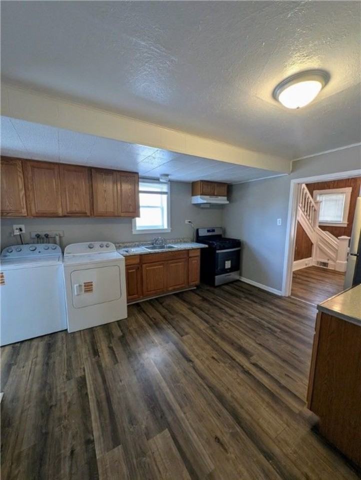 1913 Evans Street #1 - Photo 7 of 24