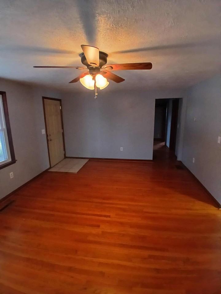 1159 S Main St #1 - Photo 5 of 23