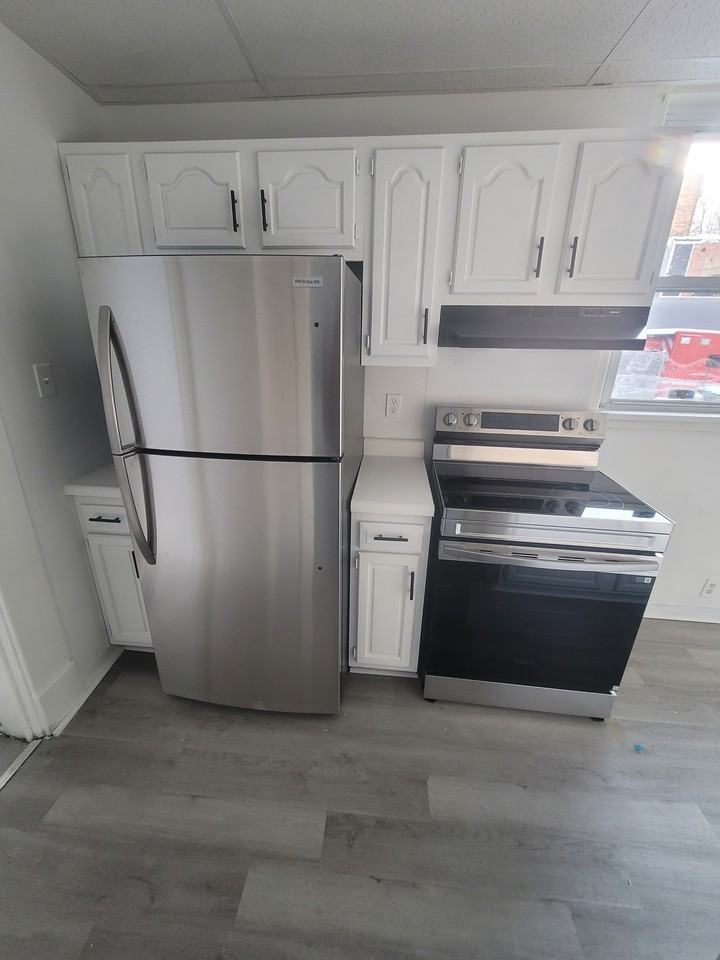 712 Franklin Ave #1 - Photo 2 of 8