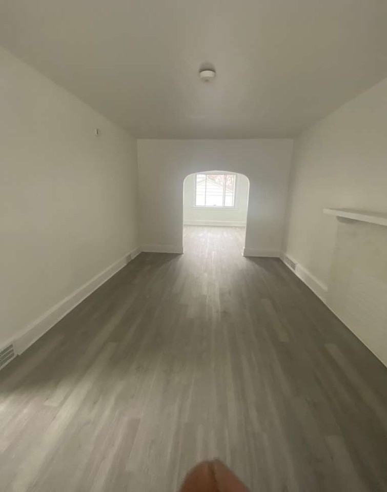 712 Franklin Ave #1 - Photo 3 of 8