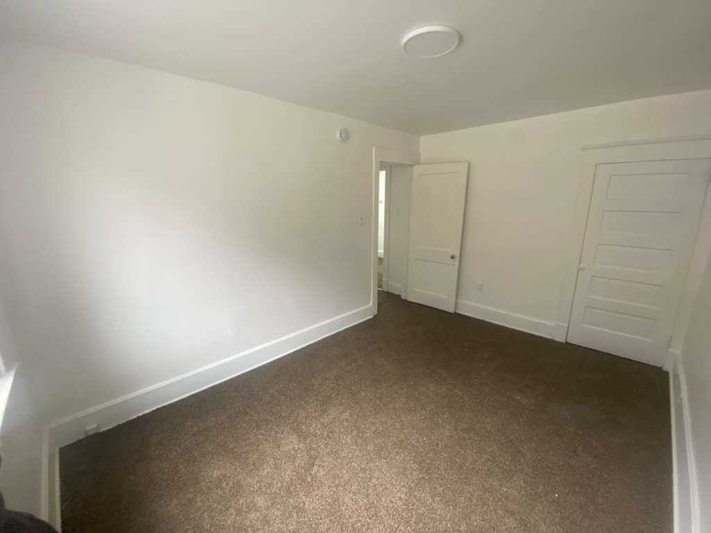 712 Franklin Ave #1 - Photo 5 of 8