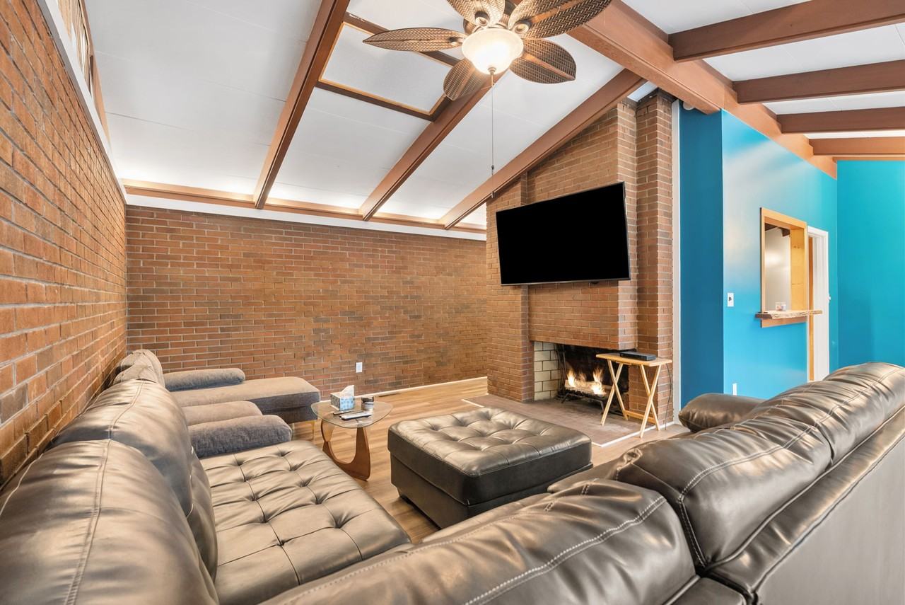 103 Robinall Drive #1 - Photo 2 of 20