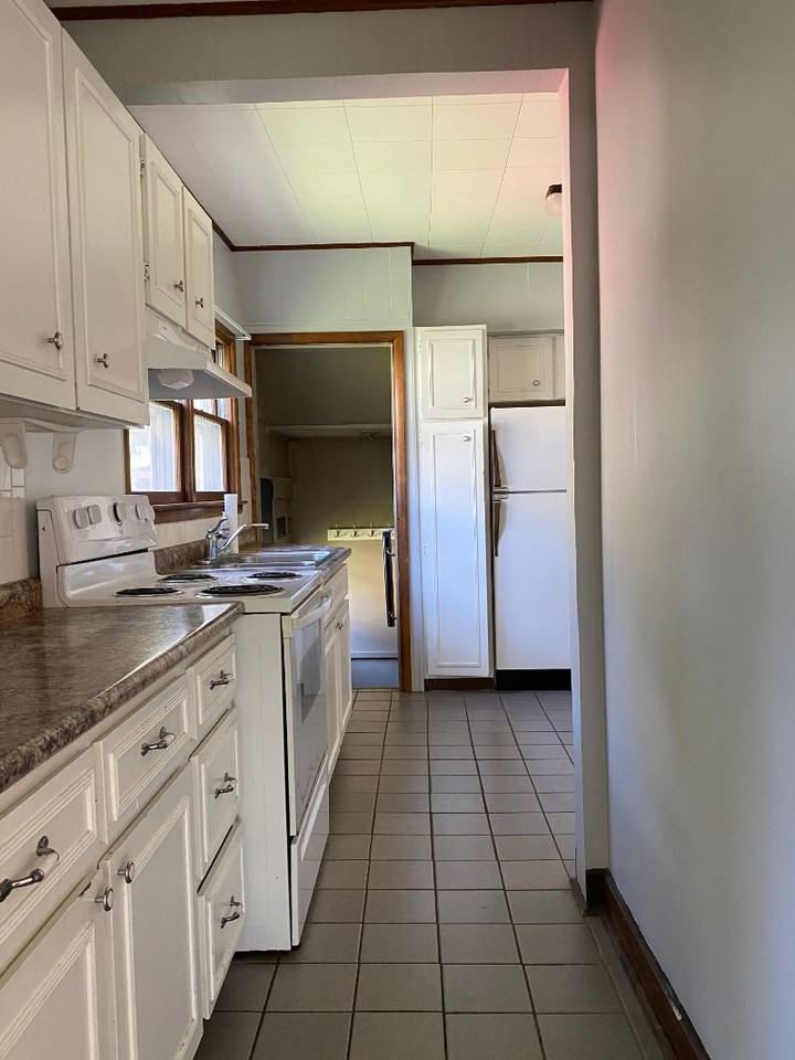 214 North Bowen Street #1 - Photo 2 of 8