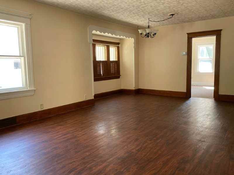 214 North Bowen Street #1 - Photo 4 of 8