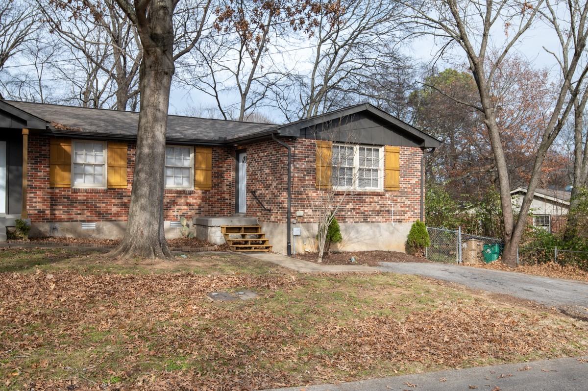 561 Singer Drive #B - Photo 2 of 30